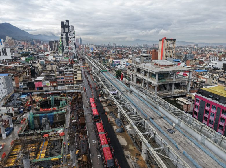 Fotografía real de las obras del Metro de Bogotá